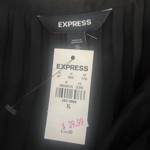Express tank pleated blouse NWT XL black